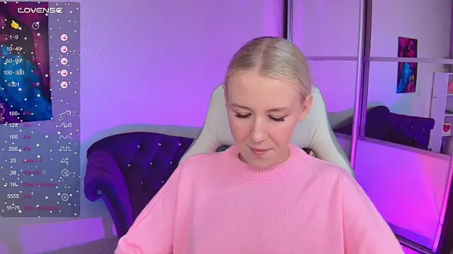 Snapshot of Selenatrend chatting on 09.11.25 Selenatrend online show from 09.11.25