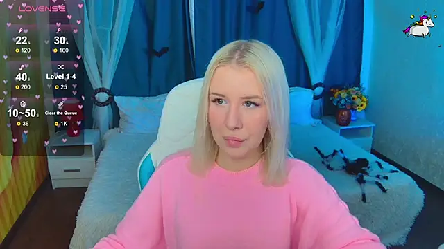 Snapshot of Selenatrend chatting on 11.01.25 Selenatrend online show from 11.01.25