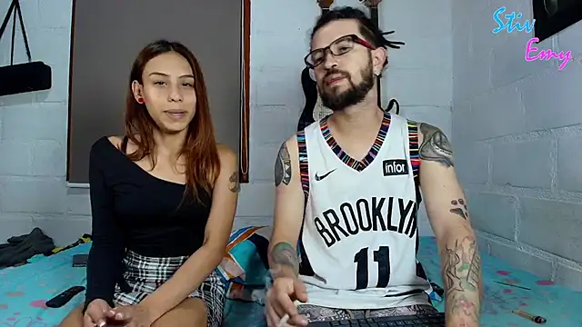 Snapshot of emiandstiv chatting on 03.17.25 emiandstiv online show from 03.17.25