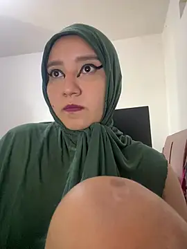 hannahayat online show from 02.04.26