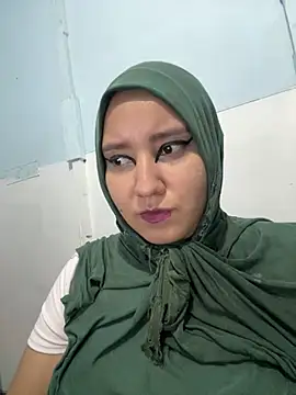 hannahayat online show from 07.18.26
