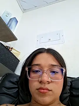 -VICKKY online show from 02.18.26