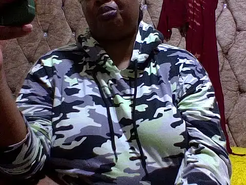 zoey10 online show from 12.13.25