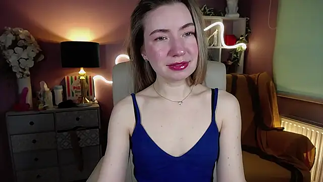 Snapshot of Mia_Tasty chatting on 02.17.25 Mia Tasty online show from 02.17.25