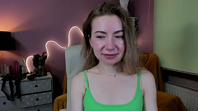 Snapshot of Mia_Tasty chatting on 09.12.25 Mia Tasty online show from 09.12.25