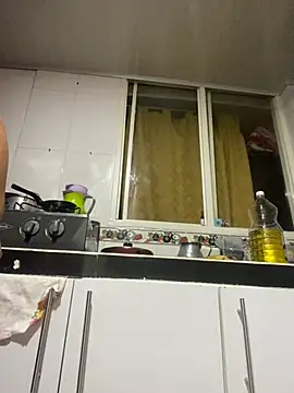 Emiily lee online show from 03.04.25