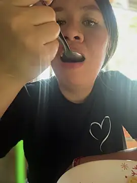 Emiily lee online show from 12.14.25