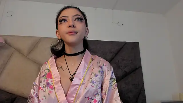 BonnieCute  online show from 12.23.25