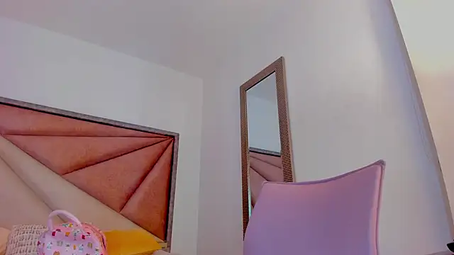 BonnieCute  online show from 02.15.26