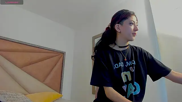 BonnieCute  online show from 02.21.26