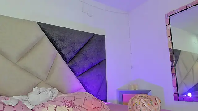 BonnieCute  online show from 04.01.26