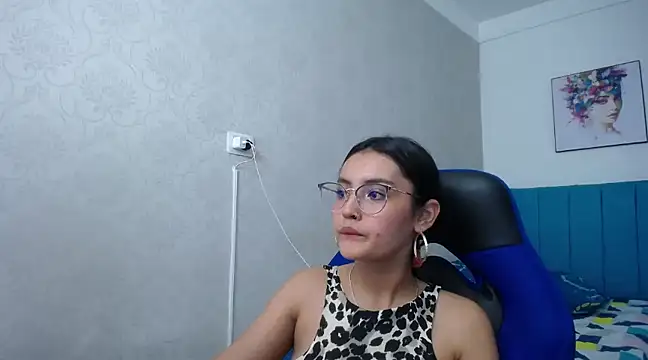 Snapshot of antonella_sweetlittle chatting on 01.25.25 antonella sweetlittle online show from 01.25.25