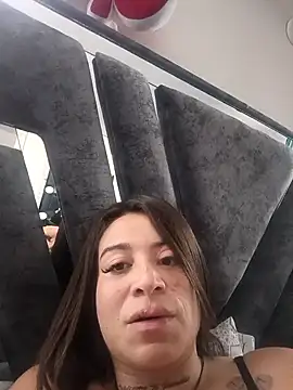 Alona Evans online show from 02.04.25