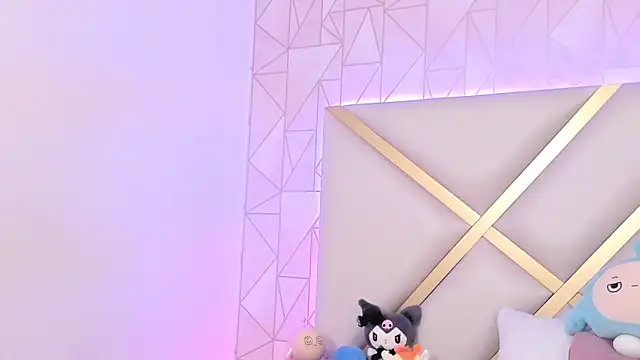 Snapshot of Violettbloss chatting on 02.19.25 Violettbloss online show from 02.19.25