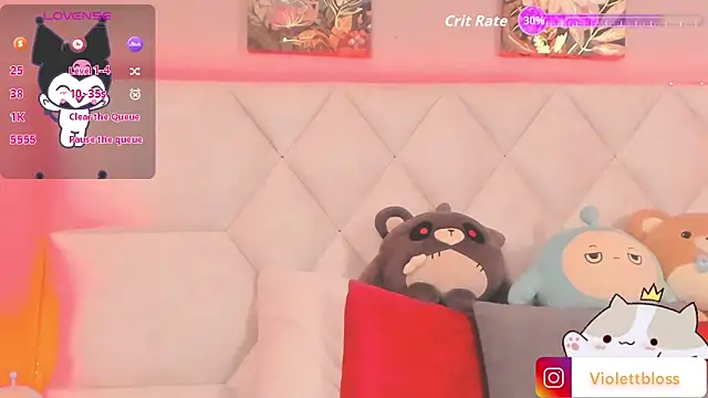 Snapshot of Violettbloss chatting on 11.07.25 Violettbloss online show from 11.07.25
