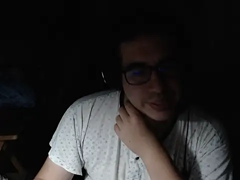 thealfawolf01 online show from 11.26.25