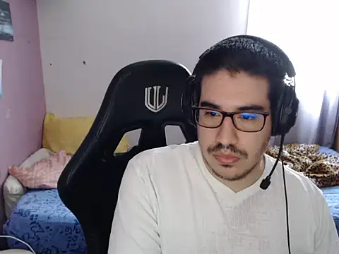 thealfawolf01 online show from 07.10.26