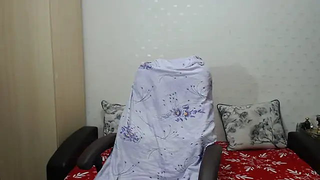 Snapshot of PrinceEagle chatting on 11.04.25 PrinceEagle online show from 11.04.25