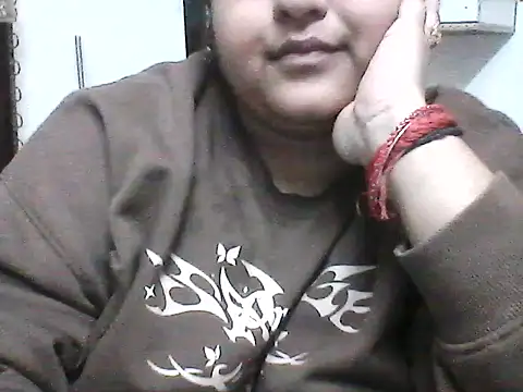 Snapshot of smile_pretty chatting on 02.17.25 smile pretty online show from 02.17.25