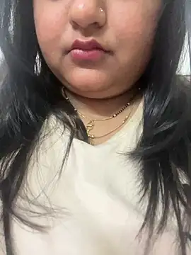 Snapshot of smile_pretty chatting on 03.09.25 smile pretty online show from 03.09.25