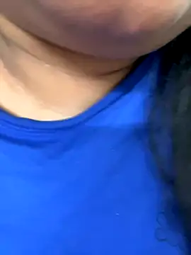 Snapshot of smile_pretty chatting on 09.29.25 smile pretty online show from 09.29.25