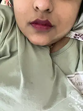 Snapshot of smile_pretty chatting on 11.25.25 smile pretty online show from 11.25.25