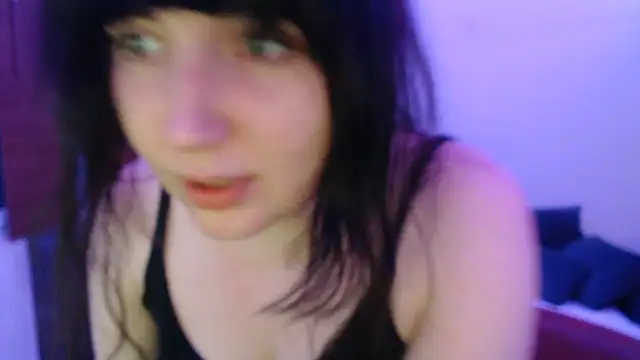 Lynylou online show from 12.11.24