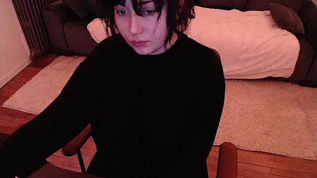 Lynylou online show from 02.19.25