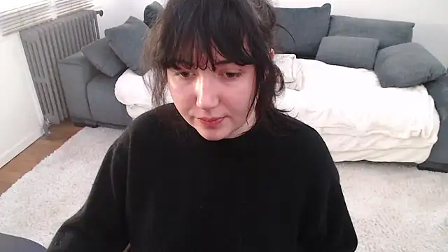 Lynylou online show from 02.23.25