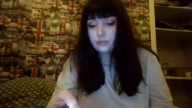 Lynylou online show from 12.05.25