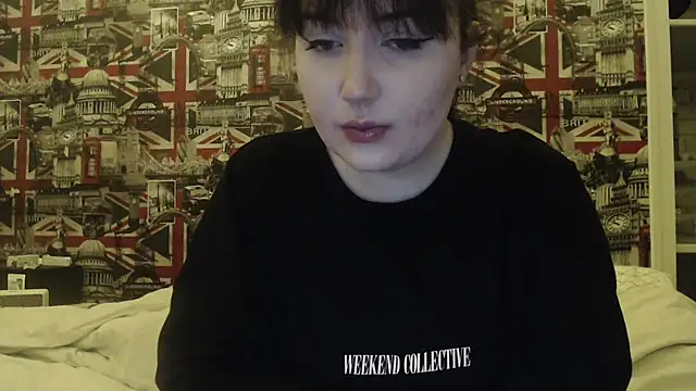 Lynylou online show from 02.10.26