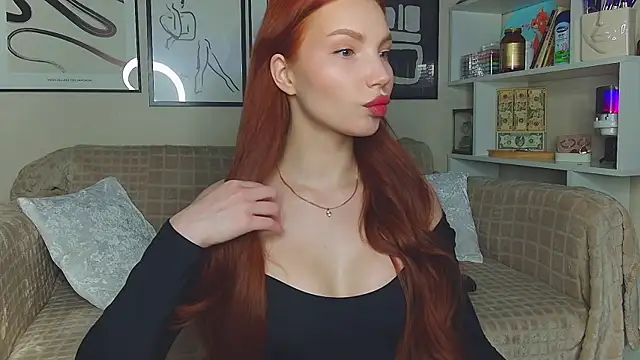 JudyWalkerr online show from 02.10.25