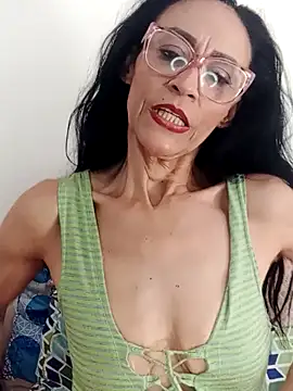 Snapshot of BarbaraMature chatting on 04.25.26 BarbaraMature online show from 04.25.26
