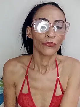 Snapshot of BarbaraMature chatting on 04.30.26 BarbaraMature online show from 04.30.26