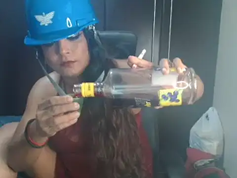 Snapshot of blzed420 chatting on 01.31.25 blzed420 online show from 01.31.25