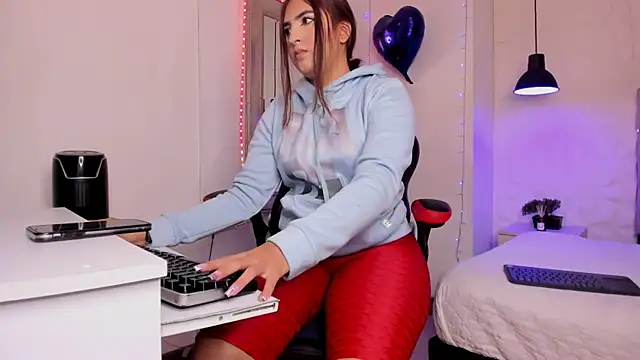 angel hardy dl online show from 02.07.25