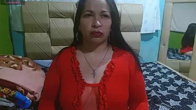 Snapshot of Stefanny_Taylor_ chatting on 10.22.25 Stefanny Taylor online show from 10.22.25