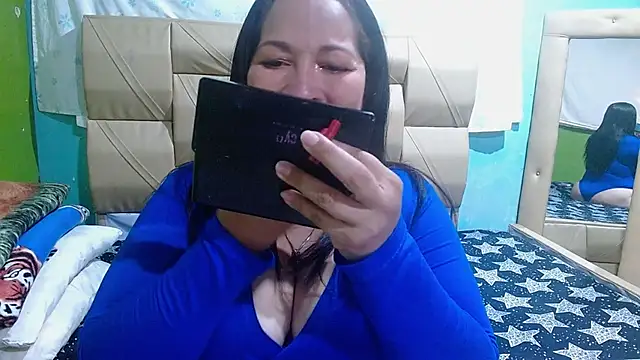 Snapshot of Stefanny_Taylor_ chatting on 10.25.25 Stefanny Taylor online show from 10.25.25