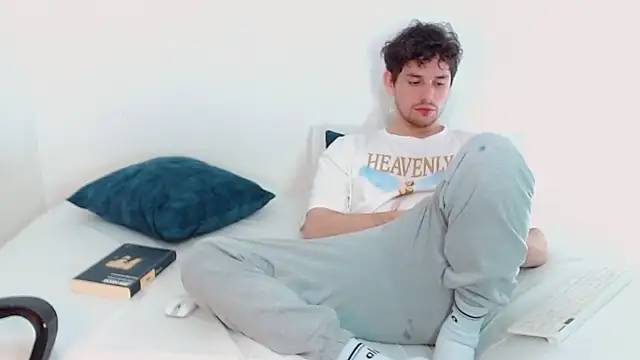 Elio555 online show from 12.14.24