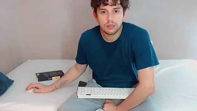 Elio555 online show from 02.16.25