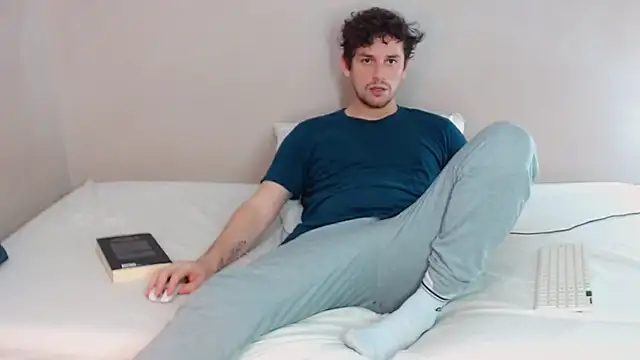 Elio555 online show from 02.18.25