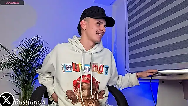 Snapshot of bastia_noooo chatting on 10.02.25 bastia noooo online show from 10.02.25