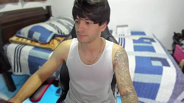 Snapshot of justin_stark7 chatting on 12.12.24 justin stark7 online show from 12.12.24