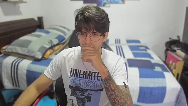 Snapshot of justin_stark7 chatting on 03.15.25 justin stark7 online show from 03.15.25