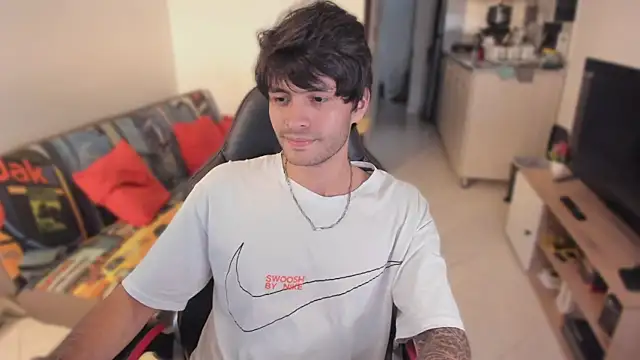 Snapshot of justin_stark7 chatting on 10.31.25 justin stark7 online show from 10.31.25