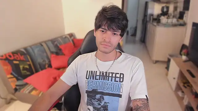 Snapshot of justin_stark7 chatting on 11.05.25 justin stark7 online show from 11.05.25