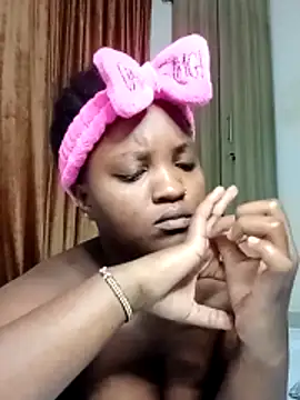 Ebony butt online show from 11.30.25