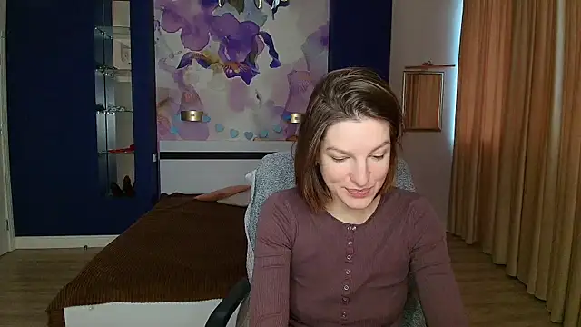 EmilyWalkeri online show from 12.02.24