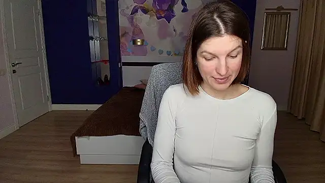 EmilyWalkeri online show from 12.03.24