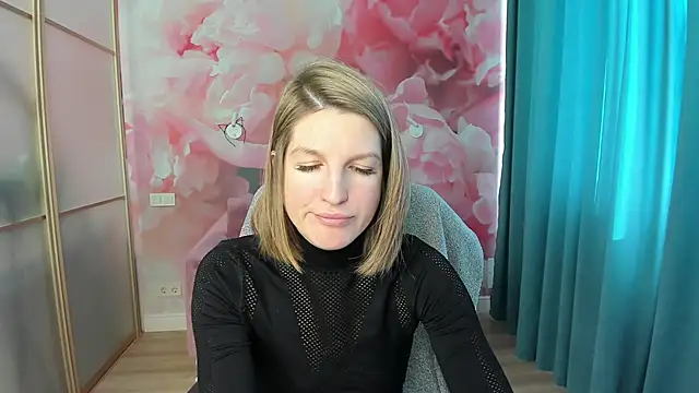 EmilyWalkeri online show from 01.05.25